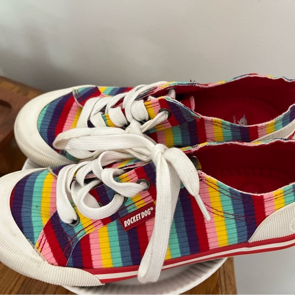 Vintage style rocket dog, rainbow sneakers size 6.5 colorful striped gym shoes - Picture 12 of 13
